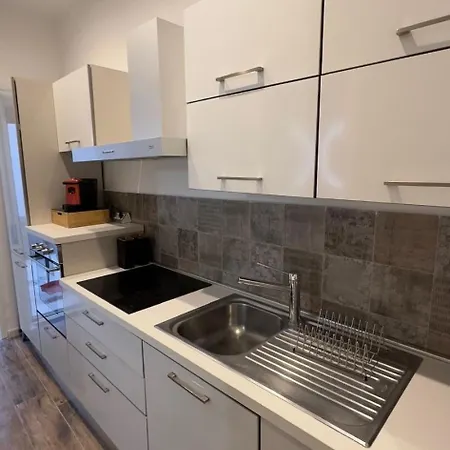 Etna Charme Apartamento *