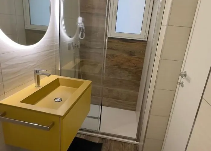 Апартаменты Etna Charme *